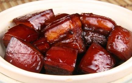 小猪佩奇过大年票房,小猪佩奇可以带动票房吗