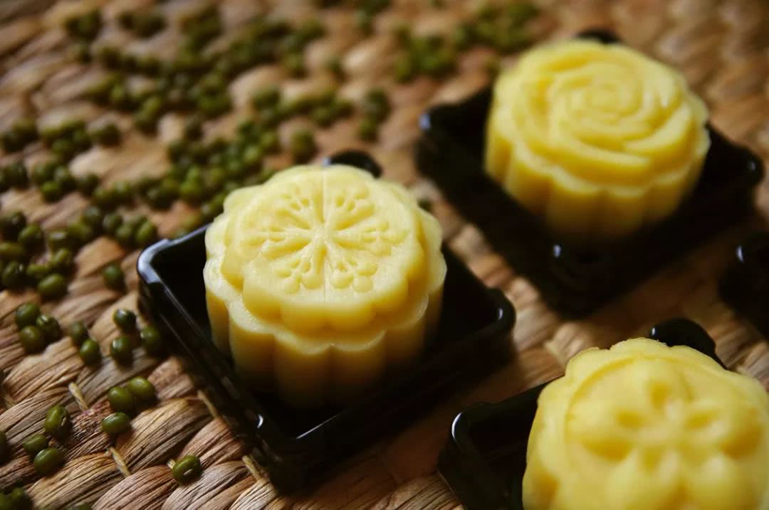 如何在家做入口即化的绿豆糕,入口即化的绿豆糕在家也能做