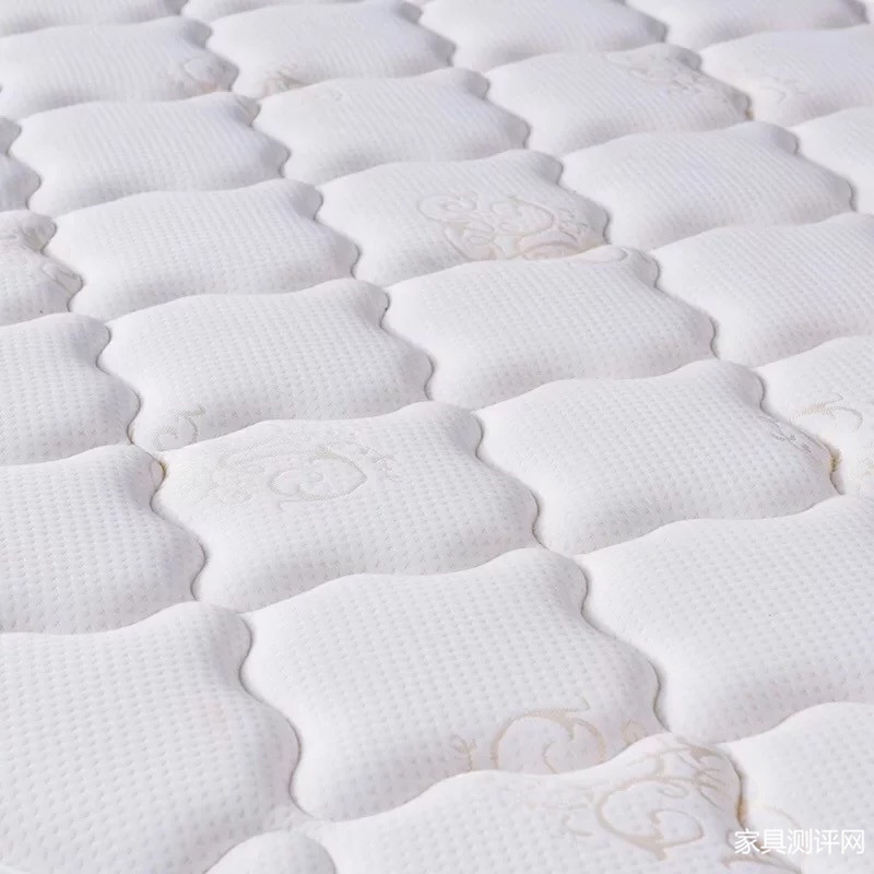 美剧里面超级软的枕头,美剧中他们的床垫为啥那么软