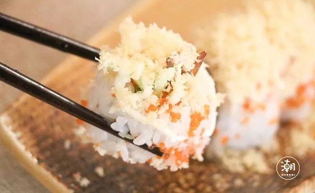 郑州这家寿司界的“黑马”，终于被我们找到了！躺在家里吃到爽！