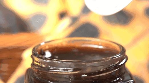 广东顺德正宗龟苓膏,顺德黄老太龟苓膏做法