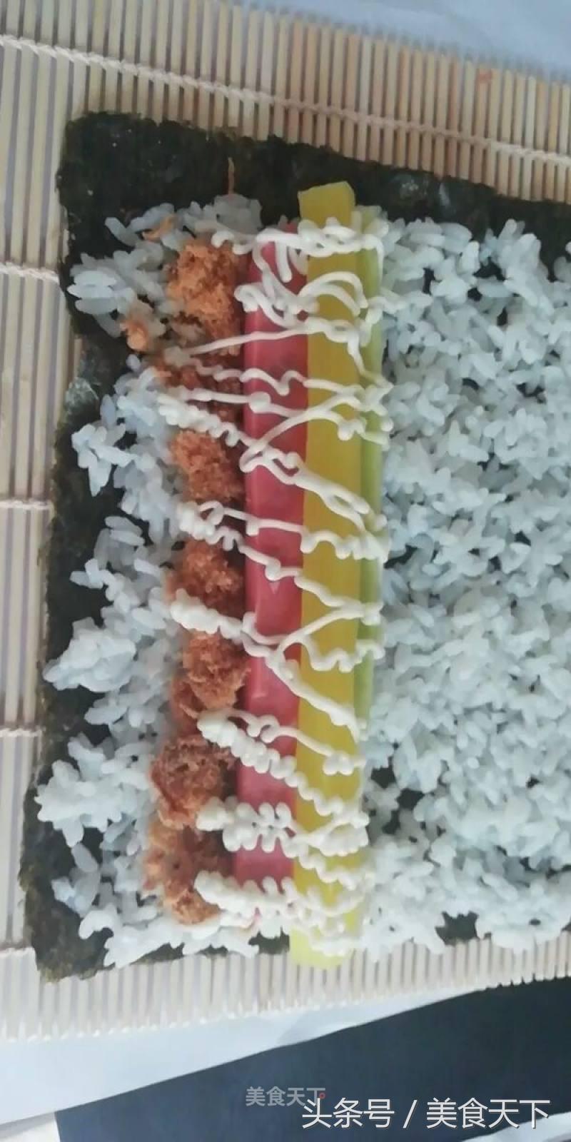 寿司怎么卷才结实日本,寿司怎样卷才不会松视频