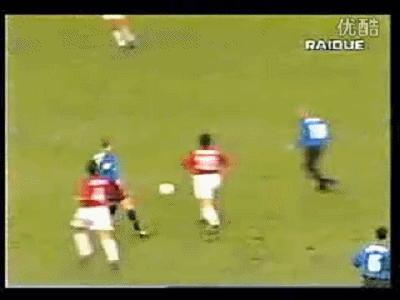 看清楚大罗生涯遭遇的恶劣犯规,罗纳尔多在意甲遭遇的恶意犯规