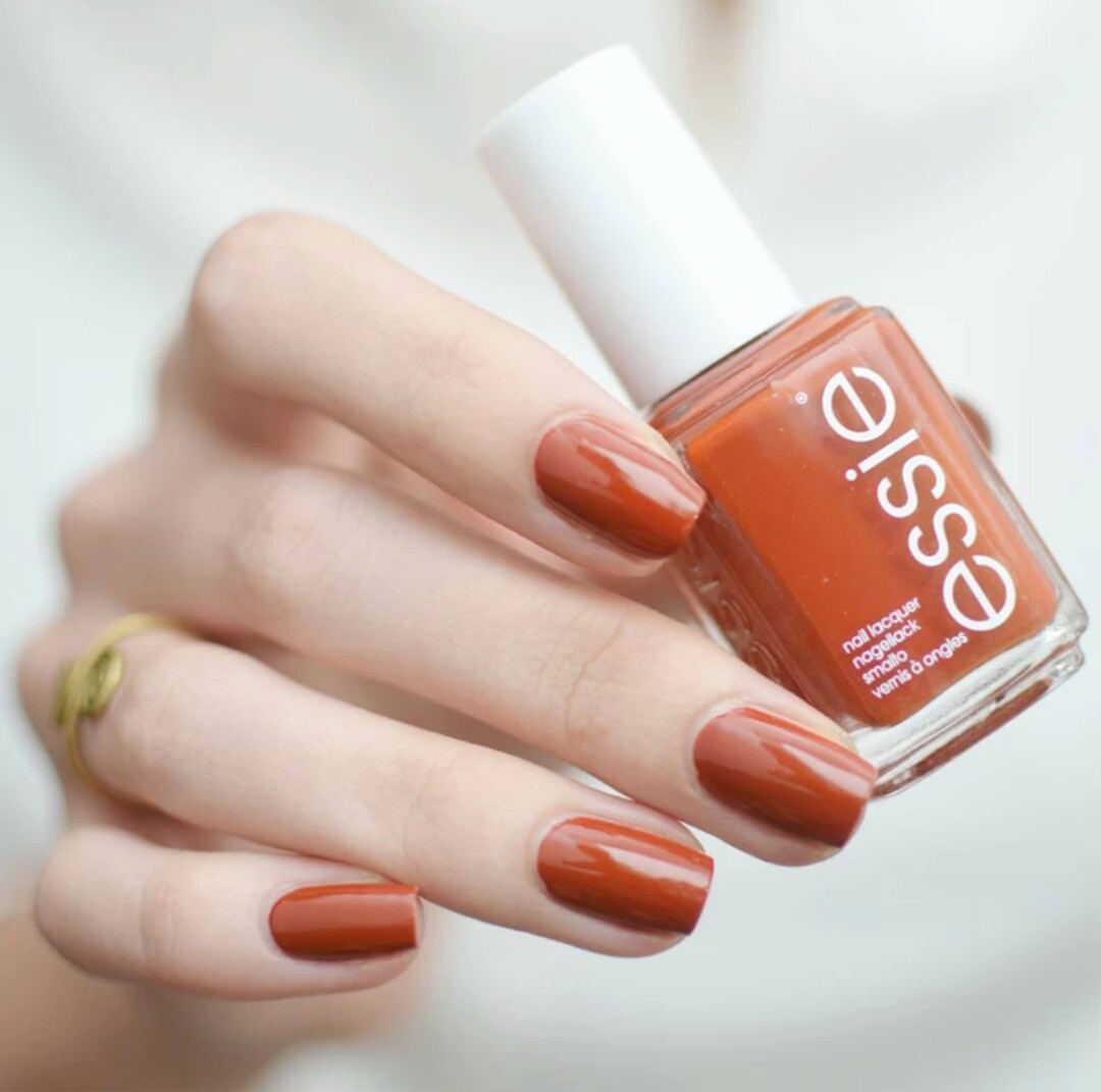 适合夏天比较好涂的指甲油,夏日糖果色指甲油怎么涂