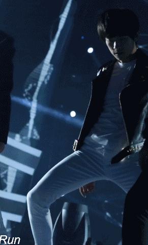 易烊千玺被王俊凯吐槽,易烊千玺和蔡徐坤同框