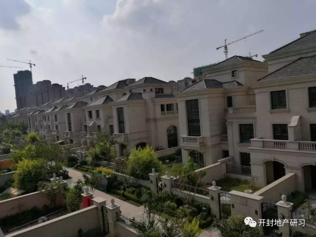 开封小型别墅多少钱,开封200万独栋别墅视频