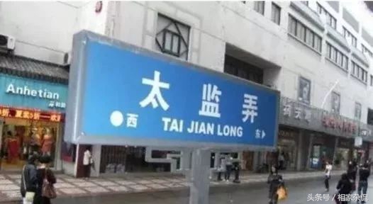 朋友打电话说她快到高潮了，让我出来一下