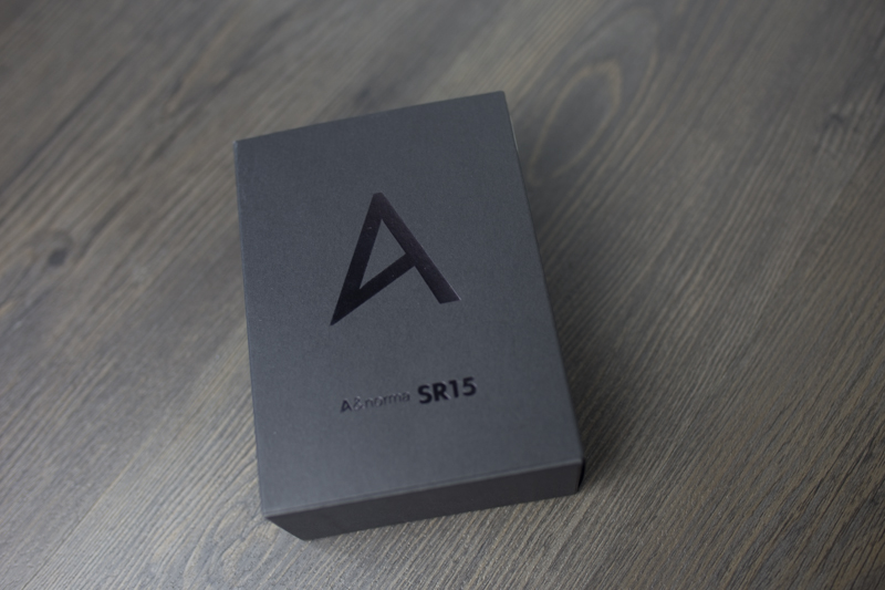 将不对称设计发挥到极致，“歪头杀”艾利和SR15*放播**器上手体验