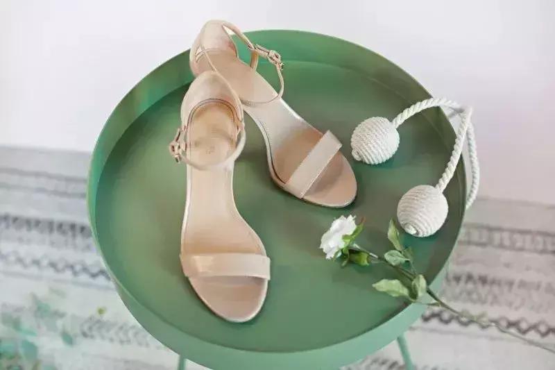 时尚百搭柔软舒适这款鞋超级推荐,目前穿得最舒服的几款鞋