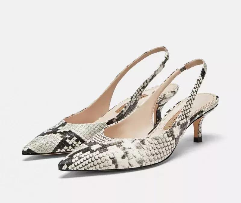 时尚百搭柔软舒适这款鞋超级推荐,目前穿得最舒服的几款鞋