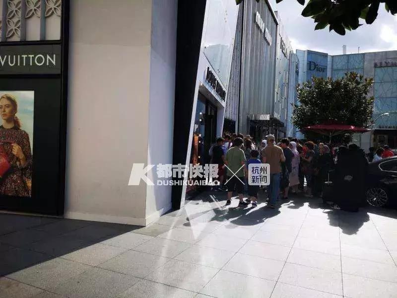 一次买五只Chanel包！土耳其里拉暴跌，中国代购一筐筐地买奢侈品