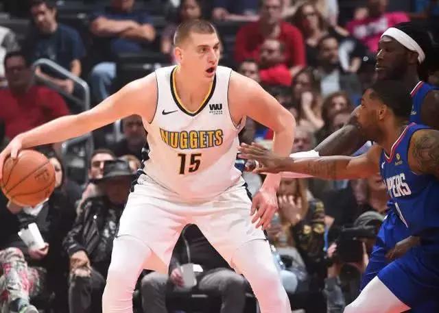 美媒评现役前十中锋,霍华德可以评为nba历史前20中锋吗