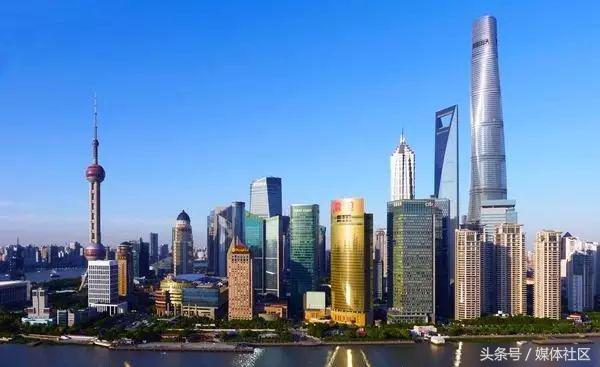 一言不合“自主创业”靠做小火锅,他30岁上榜福布斯