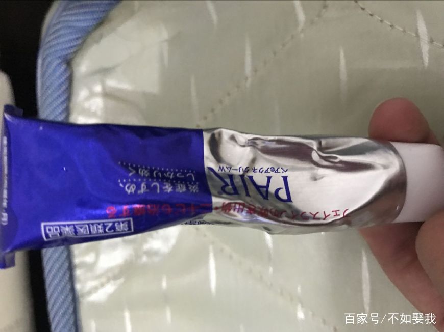 理肤泉b5和狮王哪个效果好,狮王祛痘膏最有效的用法