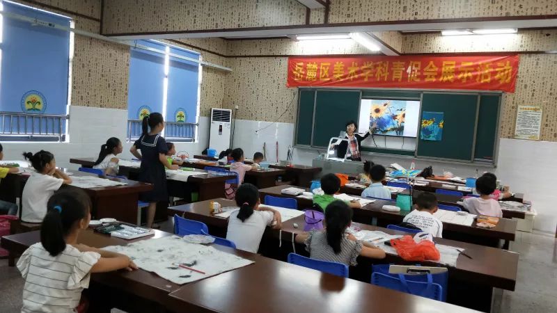 诗和远方还有田野和家乡,诗和远方也有人间日常