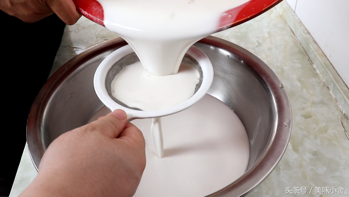 想吃凉皮不用买的配方比例,想吃凉皮做凉皮是怎么做的