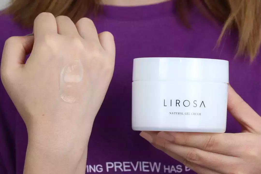 敷脸清洁脸部,用水敷脸可以去角质吗