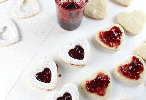 用甜品向你发射爱的小心心，提前预定七夕的甜蜜暴击！