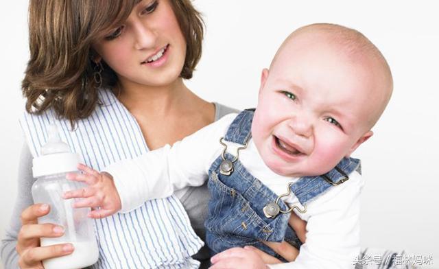 宝宝4月厌奶期吃得很少,婴儿厌奶期食量会减少很多吗