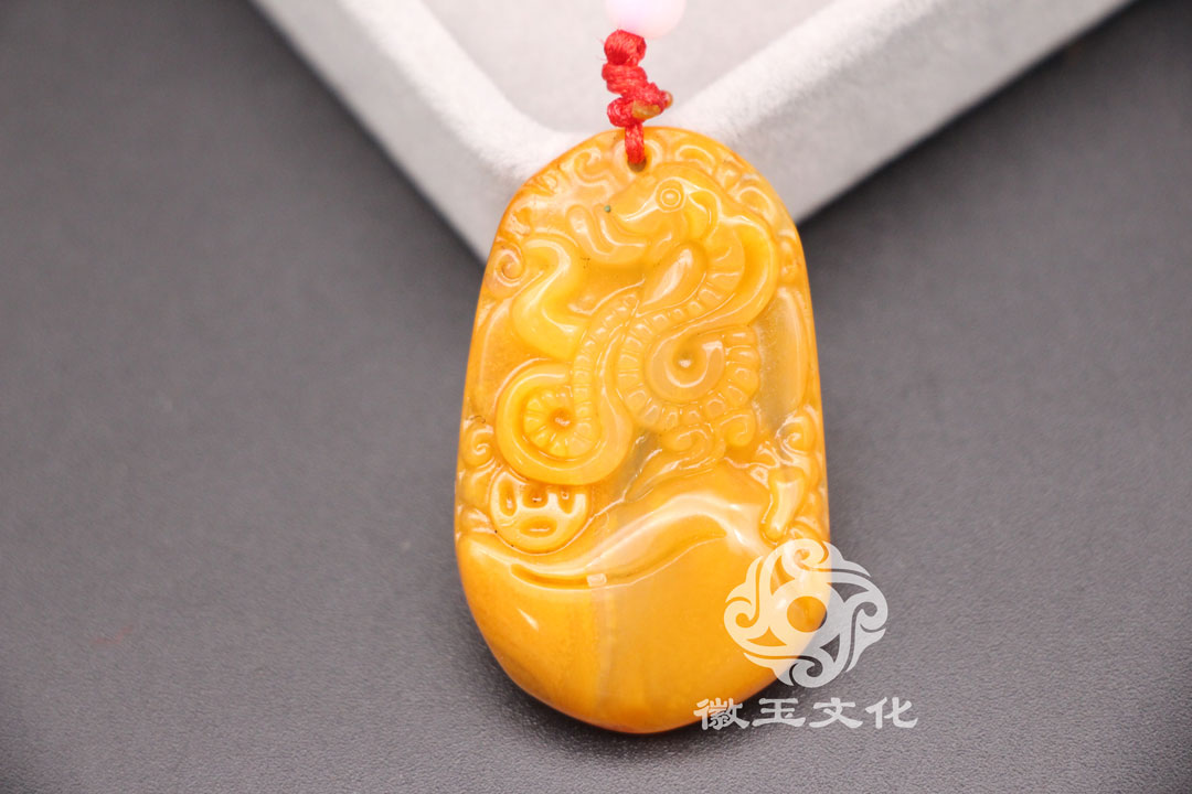 2021年属马人戴金蟾好还是貔貅好,貔貅金蟾可以一起佩戴吗