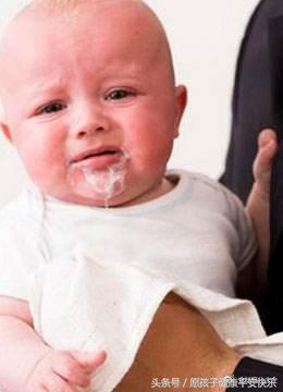 育儿知识宝宝呛奶怎么办,育儿知识婴儿吐奶的原因都有哪些