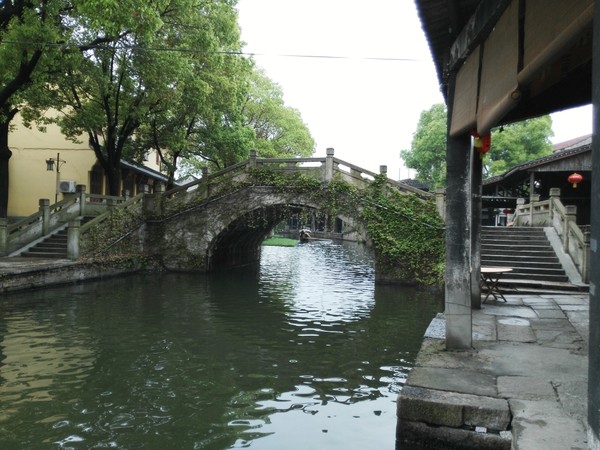 绍兴湖面上的桥,绍兴越城的桥