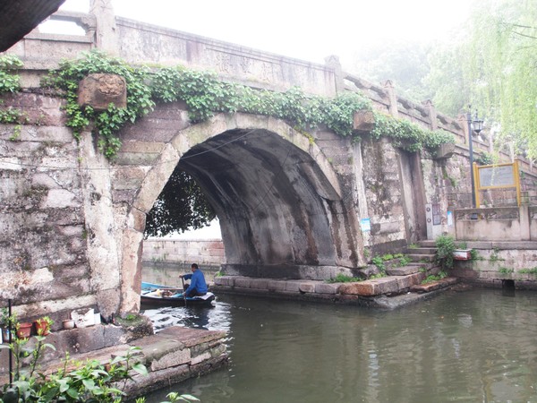 绍兴湖面上的桥,绍兴越城的桥