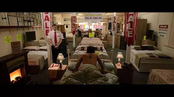 年度污贱神作，英国疯子创作的辣眼神片！