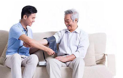 痛风没有发作脚还是不舒服,痛风轻微发作时期该怎么办