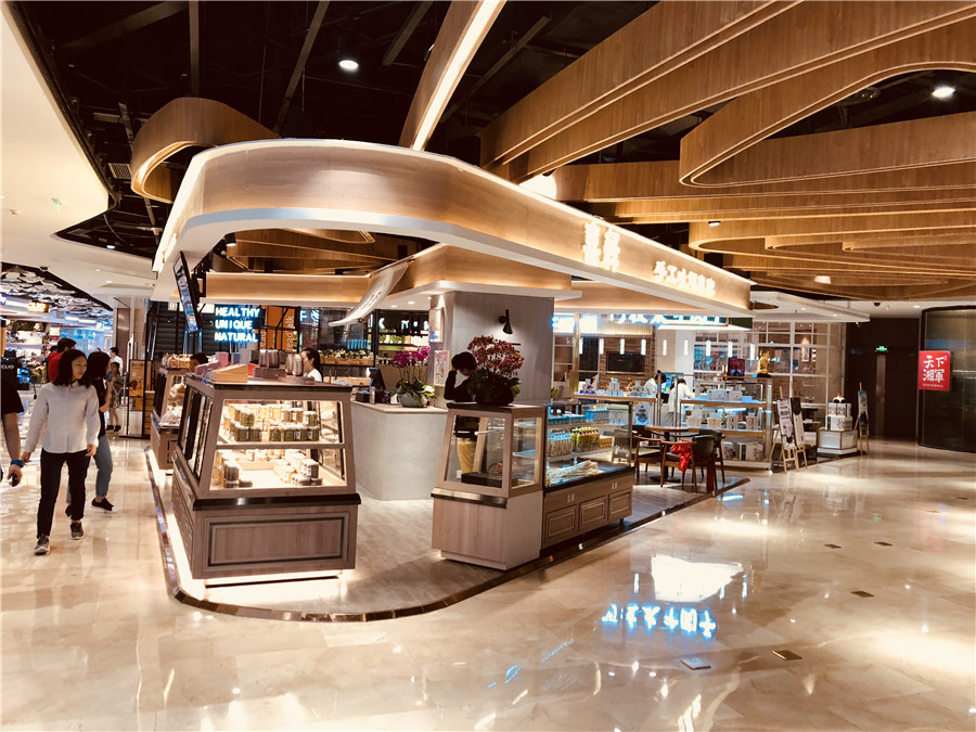 易悦｜喜释品牌创始人庄露露：全能女学霸用吐司勾勒的烘焙王国