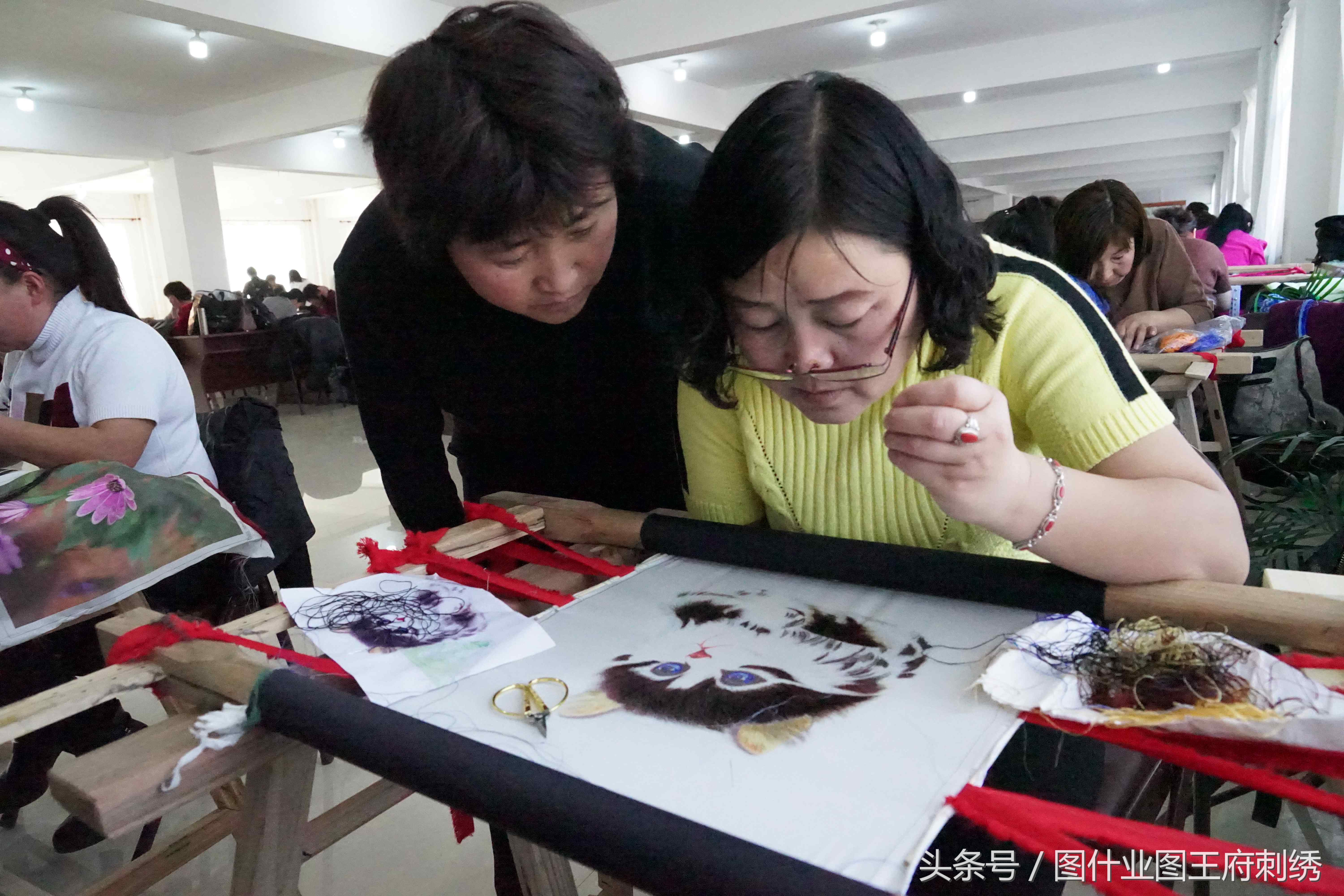 兴安盟科右中旗，有着这样一群人，凭着技艺足不出户就把钱挣！