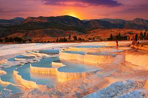 土耳其汇率狂跌原因 (土耳其汇率下跌对我们有什么影响)