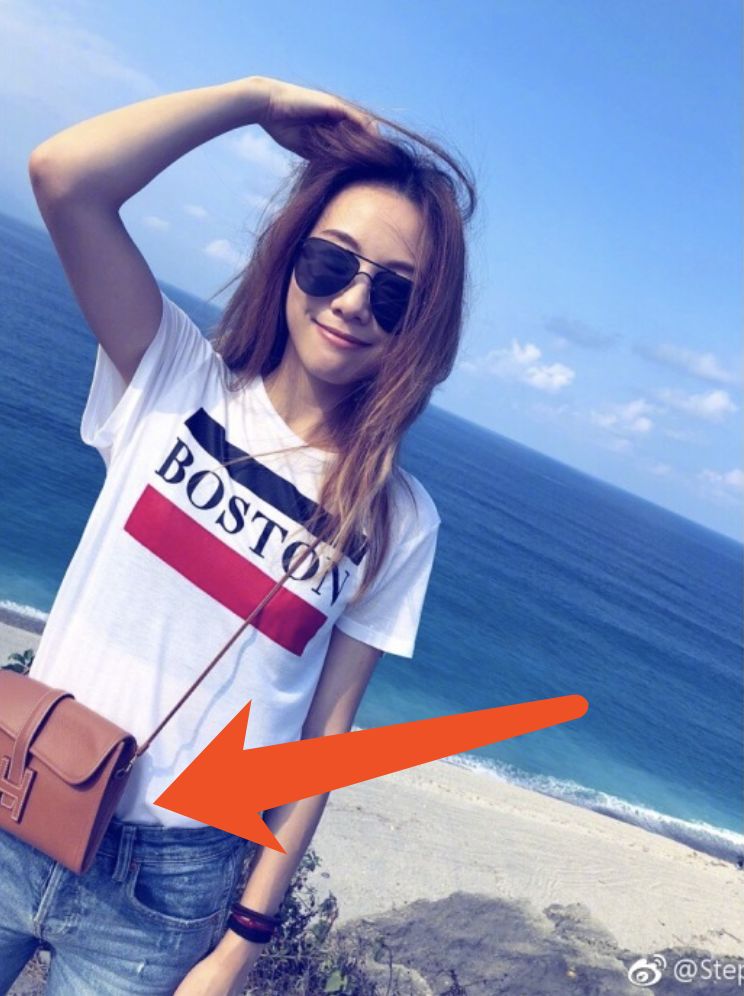 邓丽欣蓝鞋,邓丽欣的包包