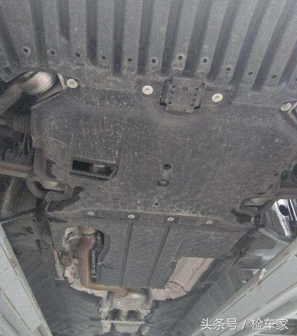 2017款奔驰c200跑2万公里二手车价,2017奔驰C200轿跑