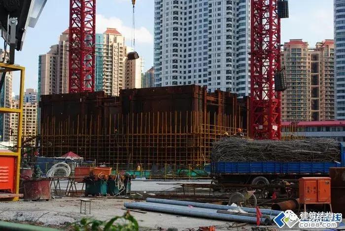 上海中心大厦127层怎么有632米,上海中心大厦632米127层内部