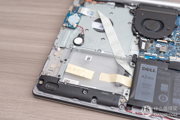 戴尔灵越15-5570怎么样,戴尔灵越5570是窄边框吗