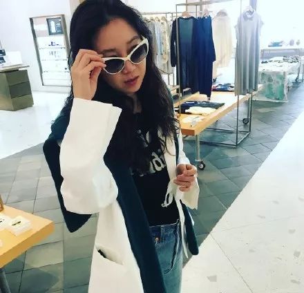 孔孝真穿的裙子,孔孝真穿着启示录