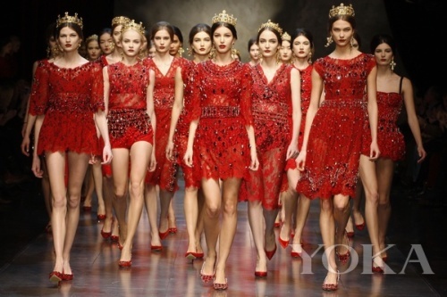 supreme彩色logo,supreme的logo设计由来