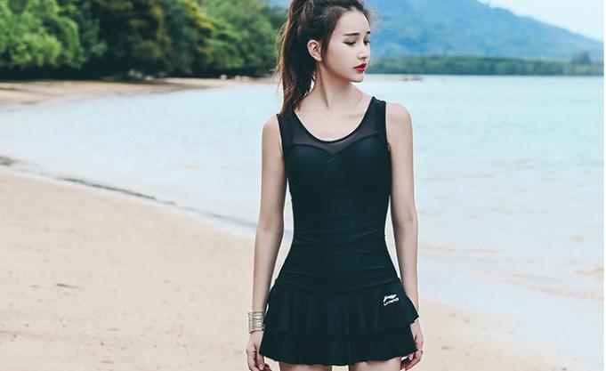 去海边怎么能没有泳衣试试这六款