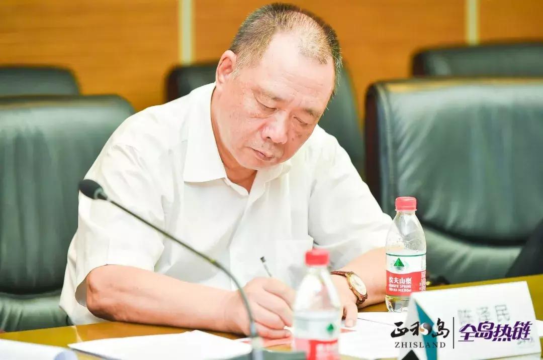 这位75岁的企业家告诉省长:民企目前发展太难了!