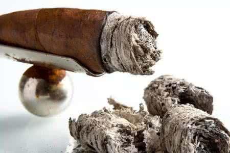 新手第一次怎么抽雪茄,雪茄新手入门怎么选择