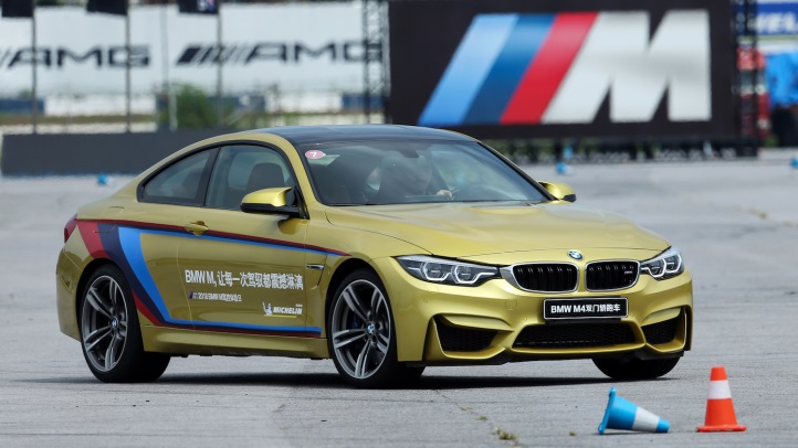 宝马m的漂移,宝马m系漂移教程