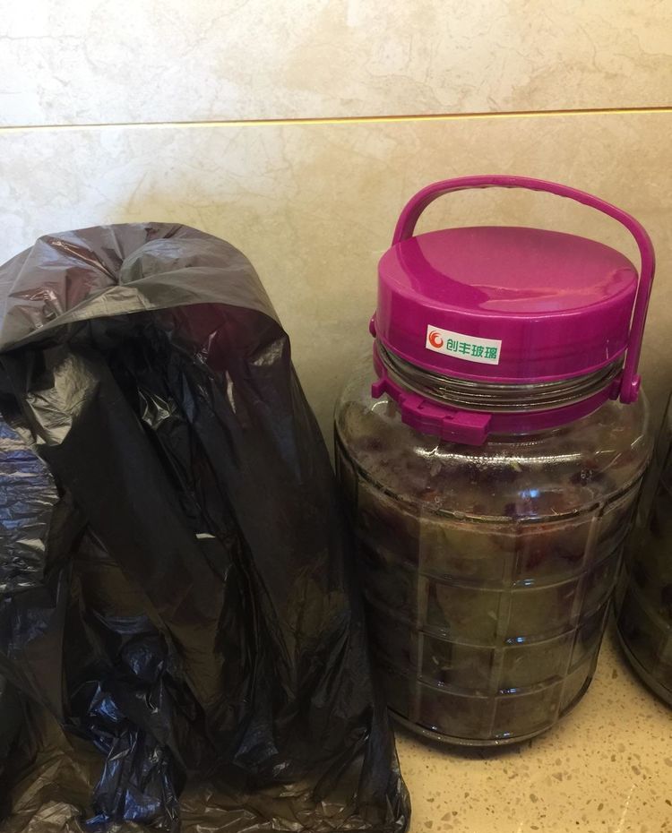 自酿葡萄酒的详细制作方法,葡萄酒正确做法自酿全过程