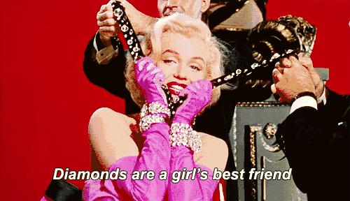 C位女神の心机3大撞星事件频发地让你和梦想中的ICON“一吻定情”