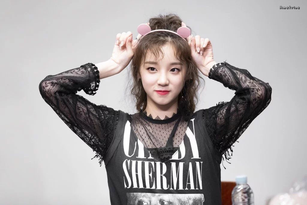 小众平价彩妆推荐新手女士护肤品,超好用的大牌彩妆单品推荐