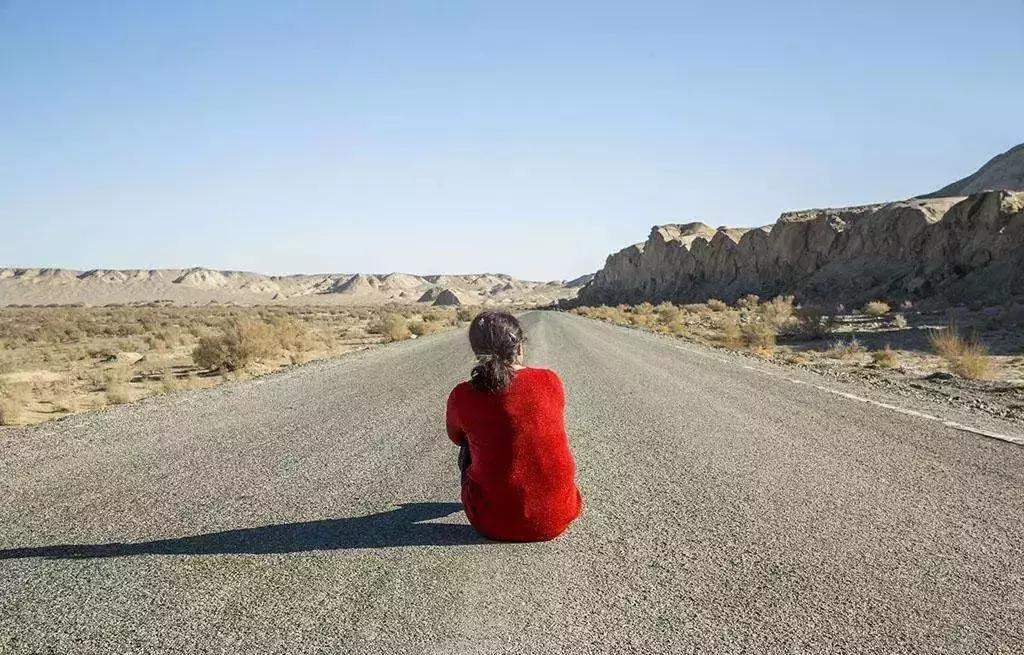 人到中年夜难寐,人到中年醒了再无法入眠