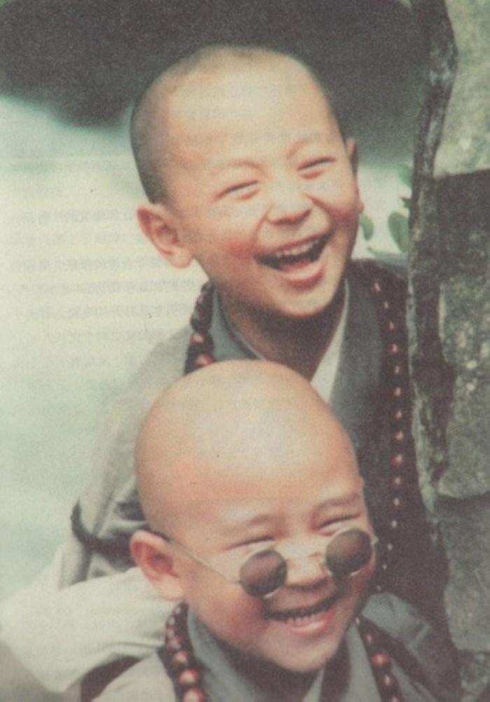 释小龙近照一年瘦60斤,释小龙18岁照片