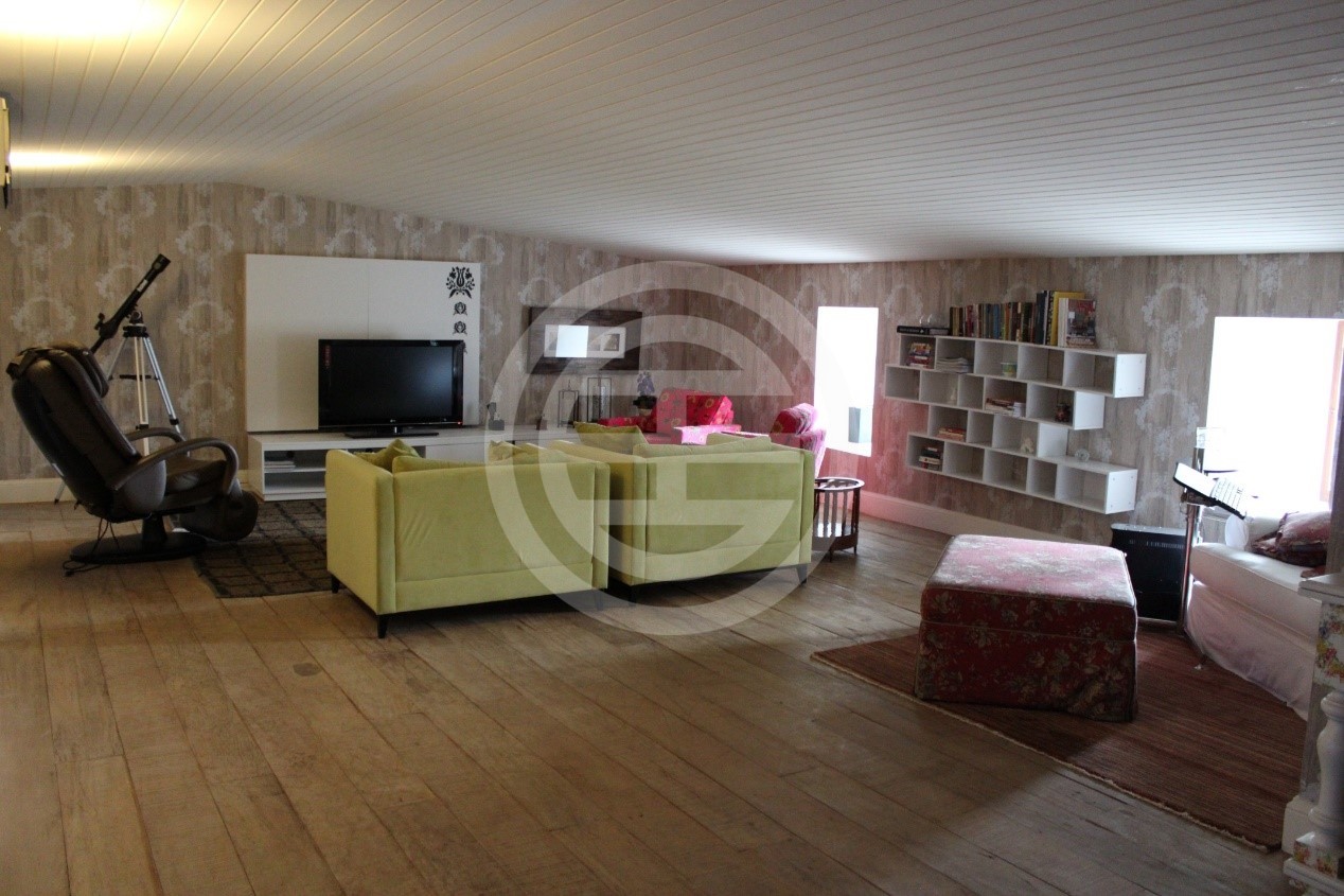 世界杯熬夜看这样看球不伤身,世界杯看球太累