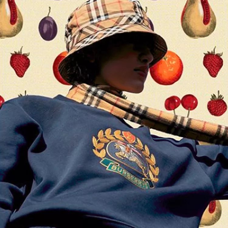 burberry为什么logo不一样,burberry的新logo在什么时候换的