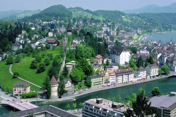 问题奶粉澳大利亚,奶粉可以入境香港吗